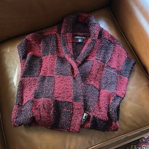 American Living sweater vest. Size small.